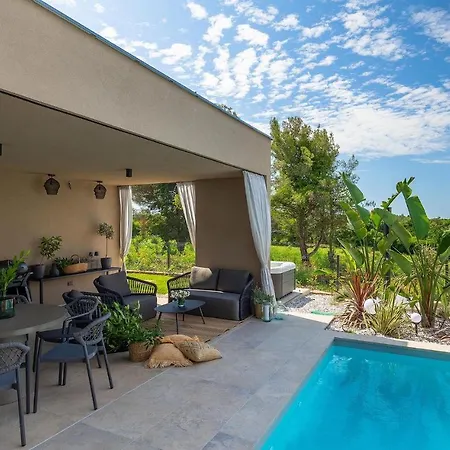 Amorella Holiday home Tar-Vabriga
